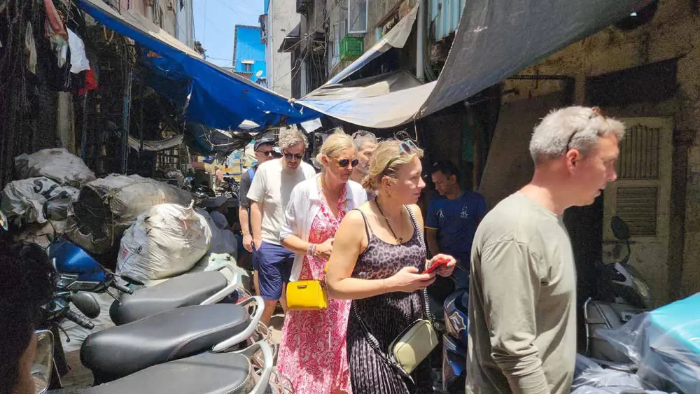 Dharavi Slum Tour In Mumbai