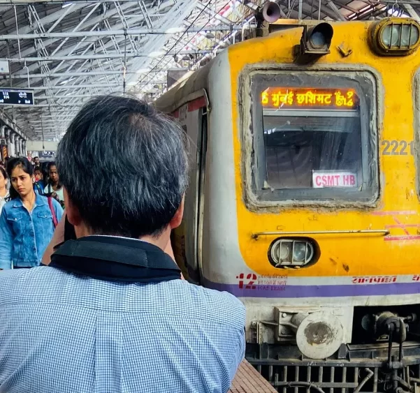 Group Mumbai India City Tour With Local Train Experience
