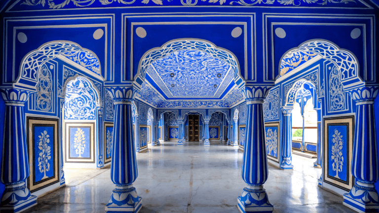 Read more about the article Photographic Journeys: Capturing India’s Colors and Cultures